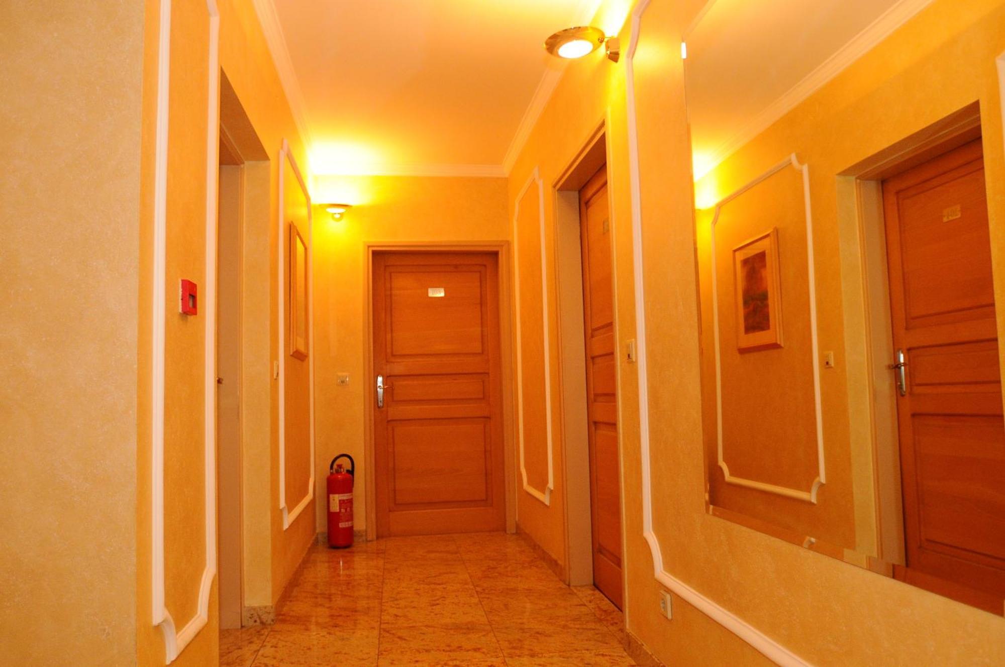 Hotel Vienna Zágráb Kültér fotó