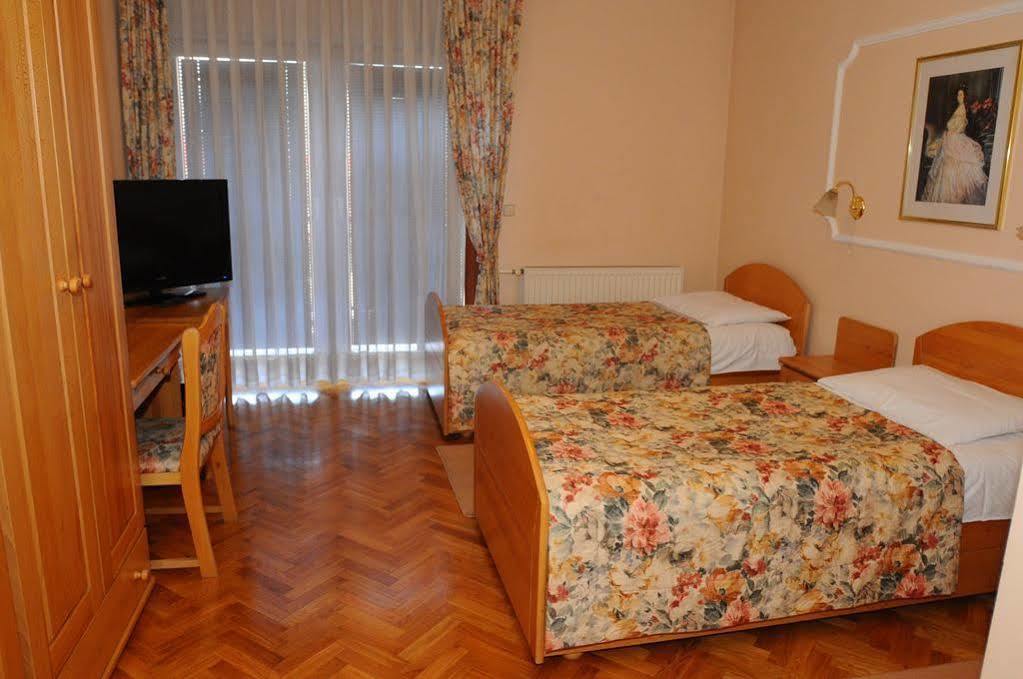 Hotel Vienna Zágráb Kültér fotó