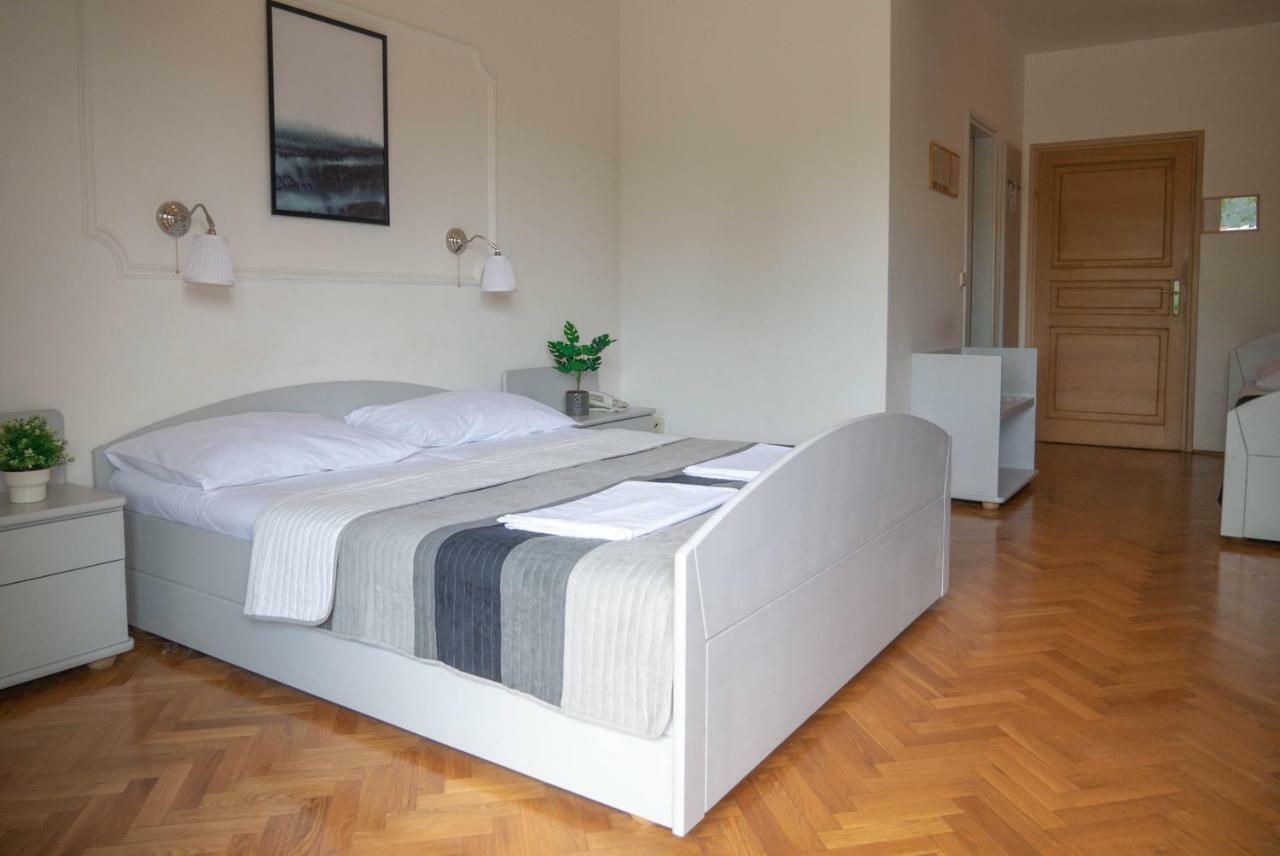 Hotel Vienna Zágráb Kültér fotó