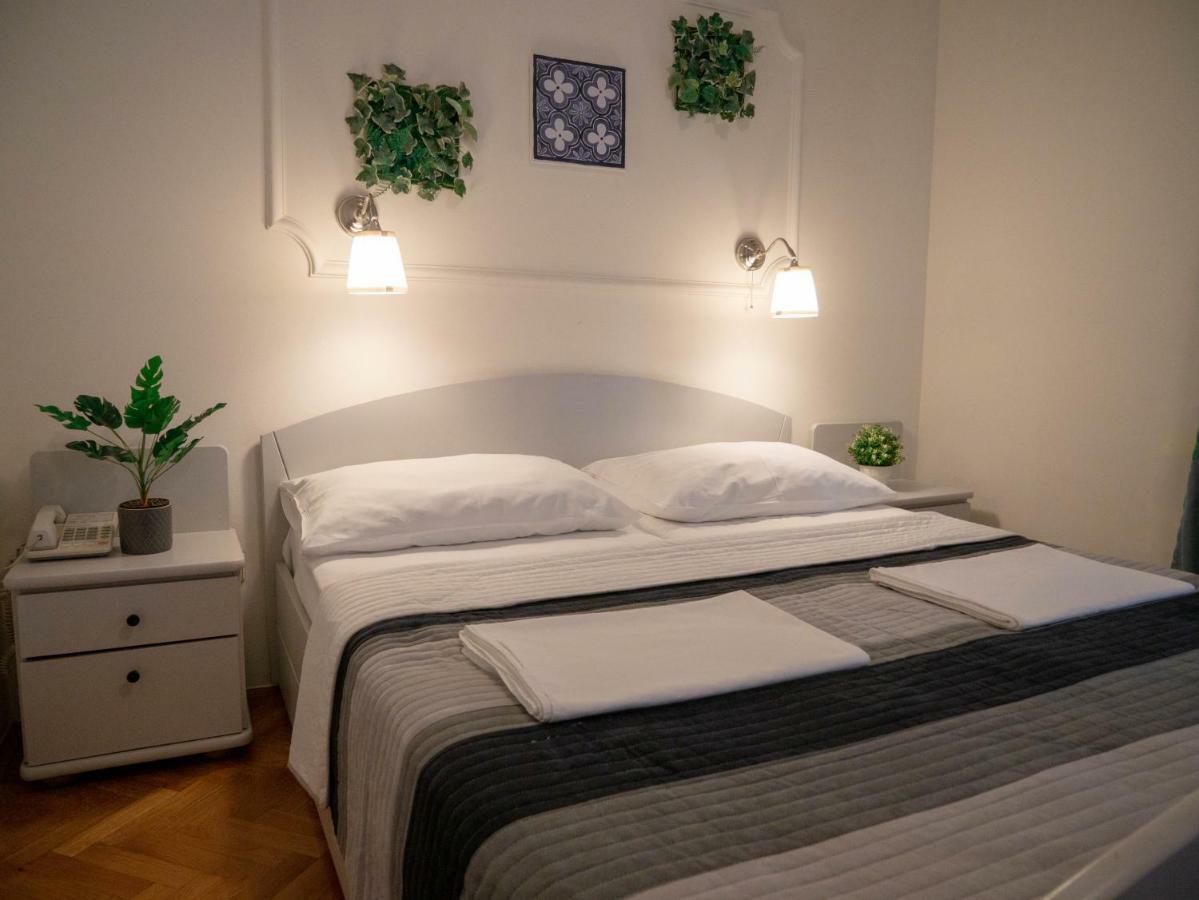 Hotel Vienna Zágráb Kültér fotó